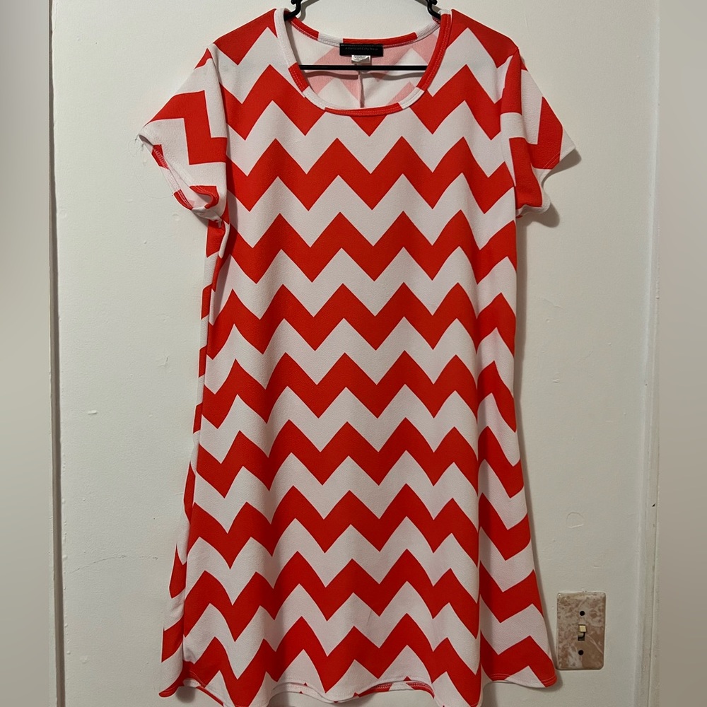 💜 Pink chevron dress